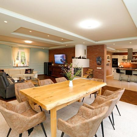 Iseroase House Deluxe Победна Экстерьер фото